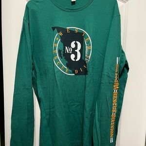 Mens Long Sleeve Shirt. Size Extra Large